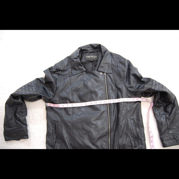 Forever 21 Black Faux Leather Moto Jacket 2X - Picture 5 of 6